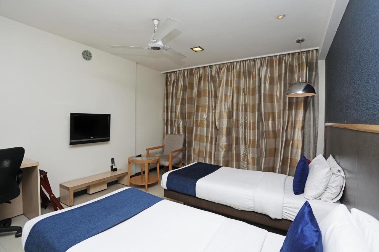 The Sirona Hotel Pune Eksteriør bilde